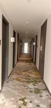 Shalva Hotel 3*